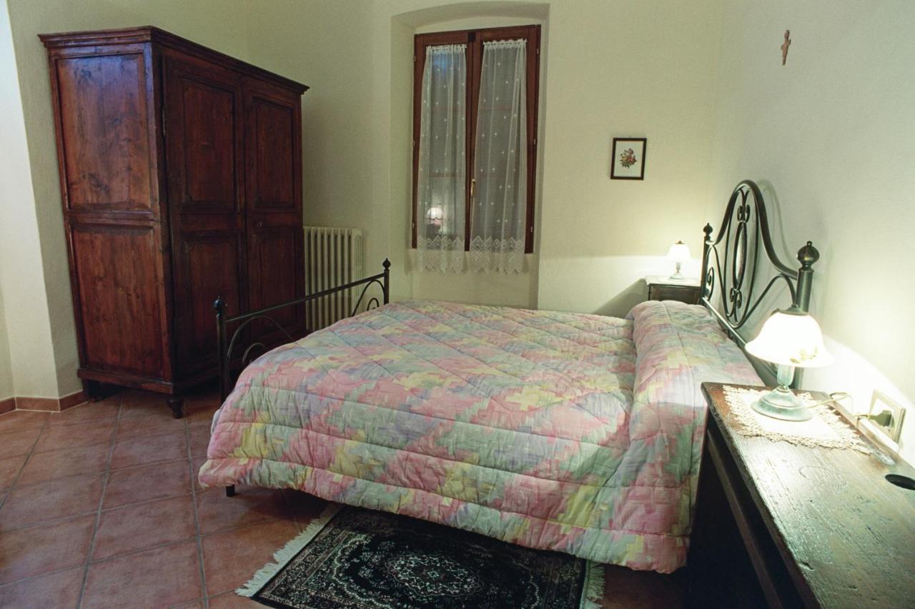 Agriturismo Monte Acuto Umbertide Cameră foto
