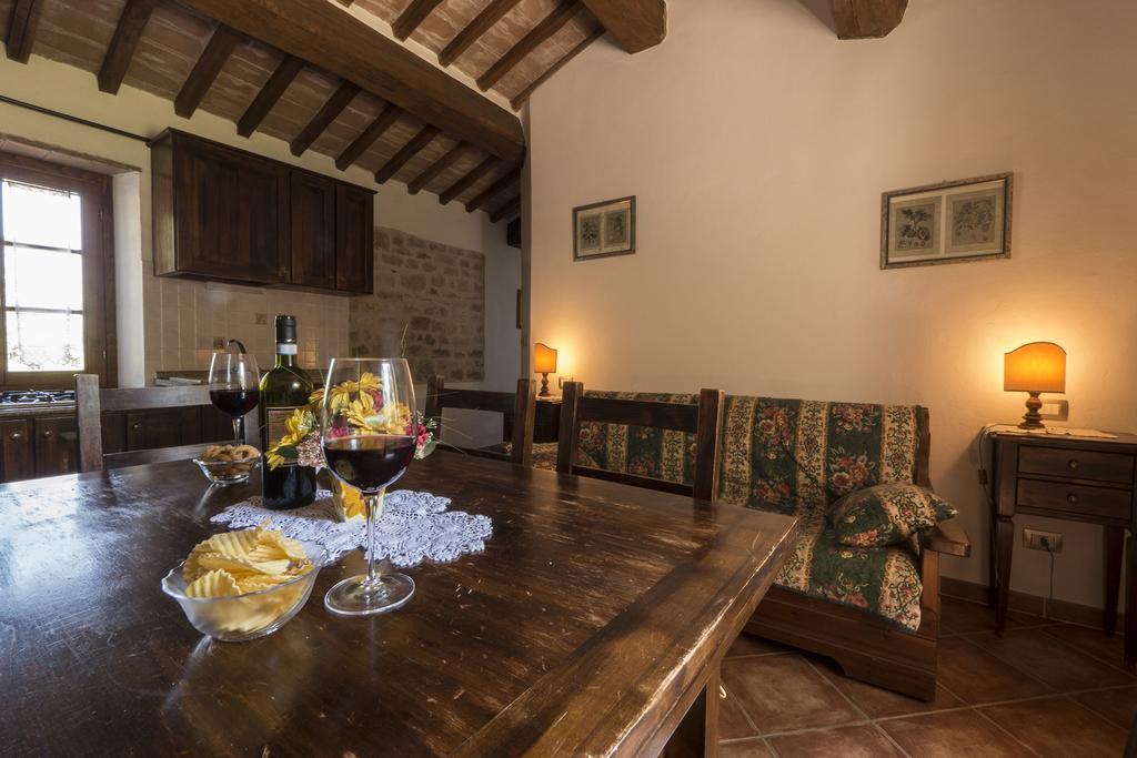Agriturismo Monte Acuto Umbertide Cameră foto