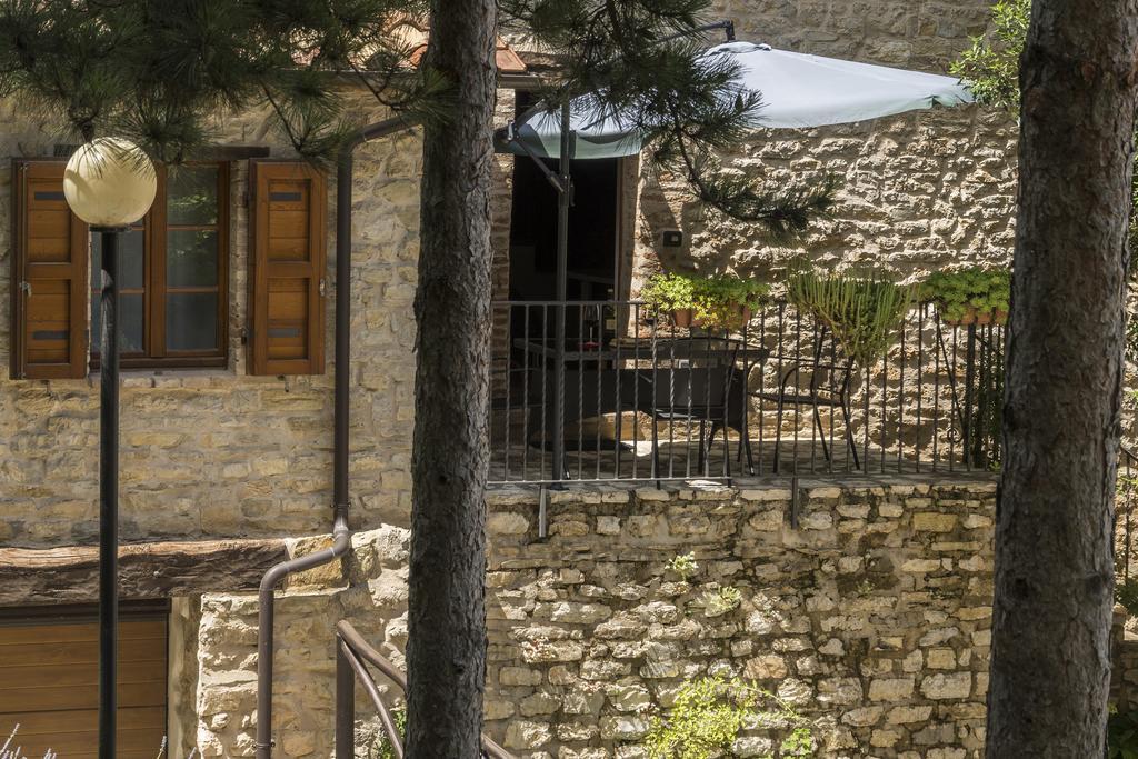 Agriturismo Monte Acuto Umbertide Cameră foto