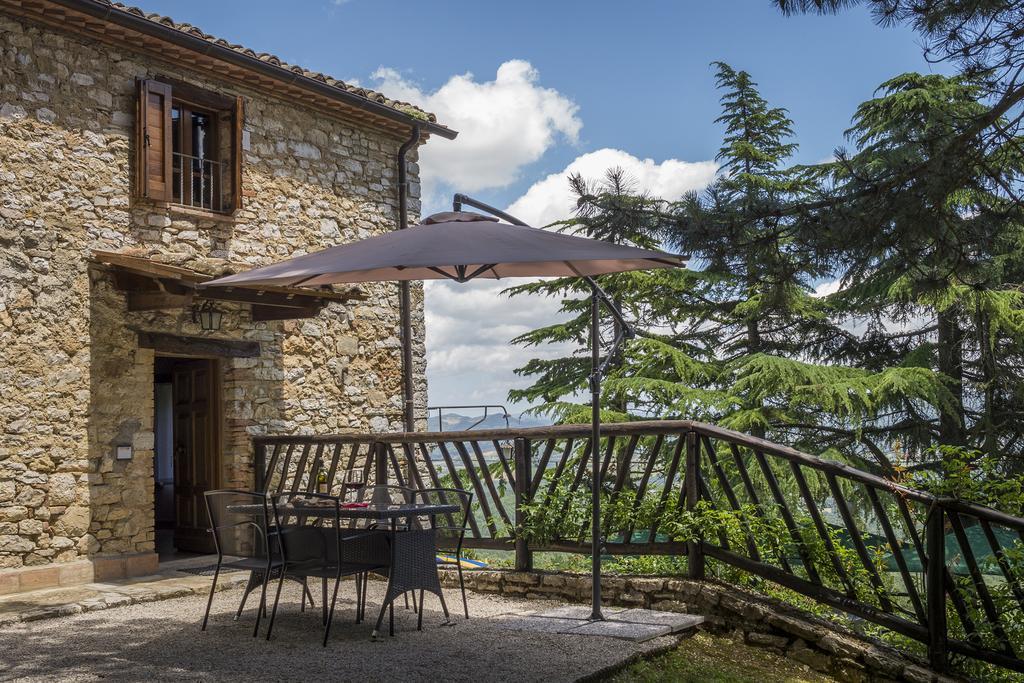 Agriturismo Monte Acuto Umbertide Cameră foto