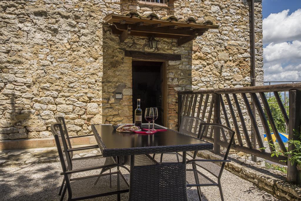 Agriturismo Monte Acuto Umbertide Cameră foto