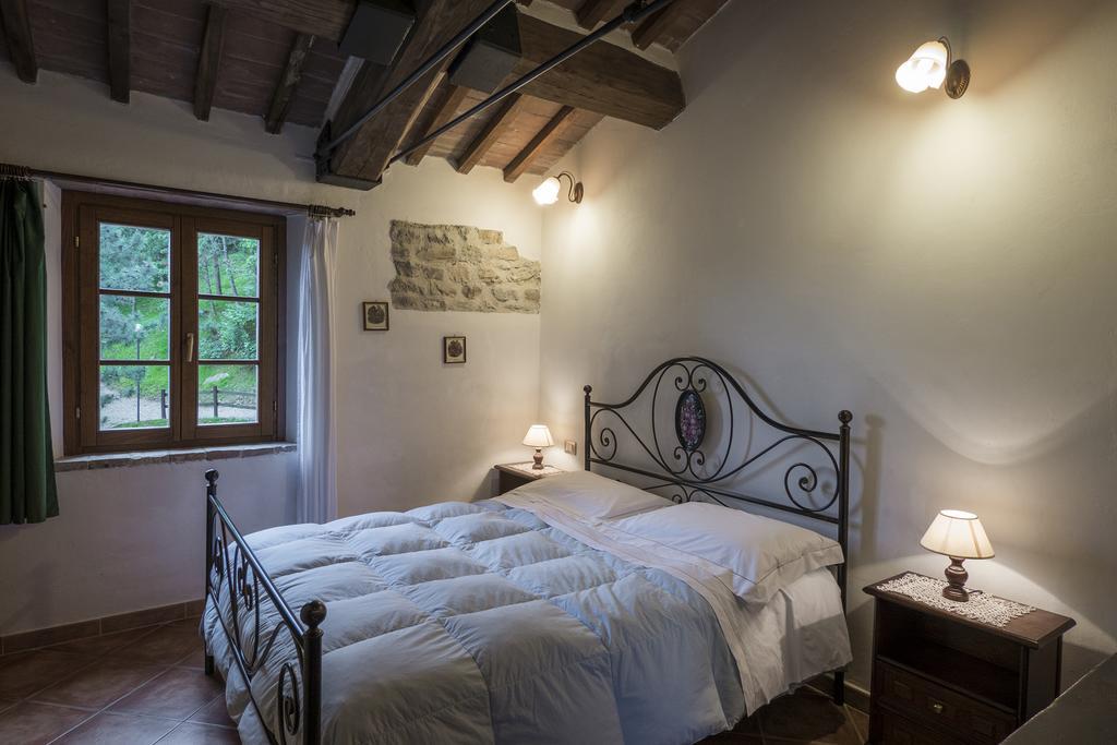 Agriturismo Monte Acuto Umbertide Cameră foto