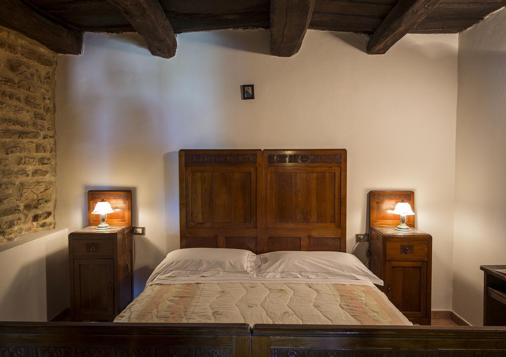 Agriturismo Monte Acuto Umbertide Cameră foto